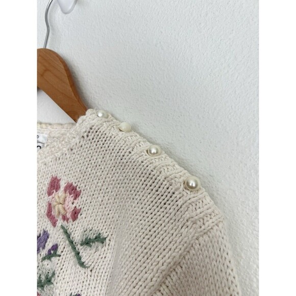 VTG Floral Embroidered Chunky Sweater Handmade Knit Pearl Button Cottage Granny - Picture 5 of 8